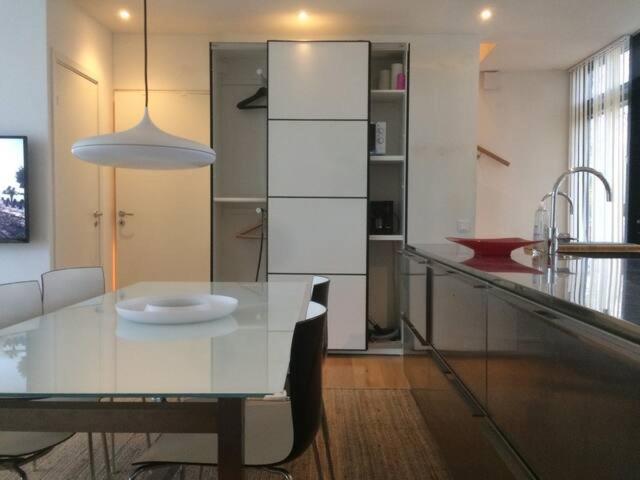 Exclusive 2 Level Etage Next To Arlanda-City Metro Стокхолм Екстериор снимка