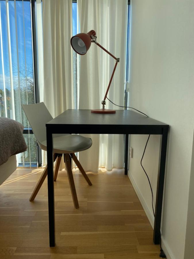 Exclusive 2 Level Etage Next To Arlanda-City Metro Стокхолм Екстериор снимка