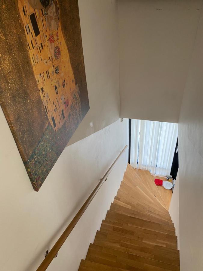 Exclusive 2 Level Etage Next To Arlanda-City Metro Стокхолм Екстериор снимка