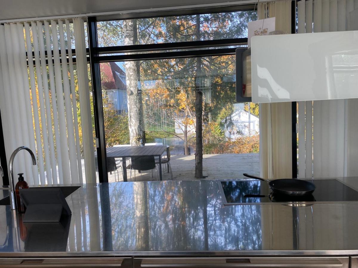 Exclusive 2 Level Etage Next To Arlanda-City Metro Стокхолм Екстериор снимка