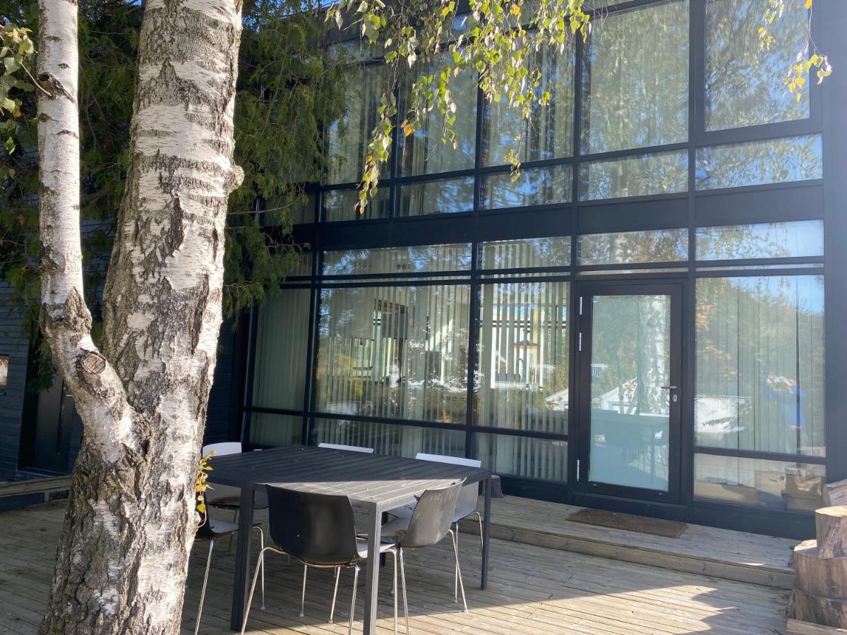 Exclusive 2 Level Etage Next To Arlanda-City Metro Стокхолм Екстериор снимка