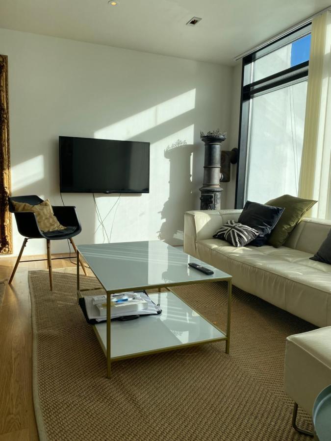 Exclusive 2 Level Etage Next To Arlanda-City Metro Стокхолм Екстериор снимка